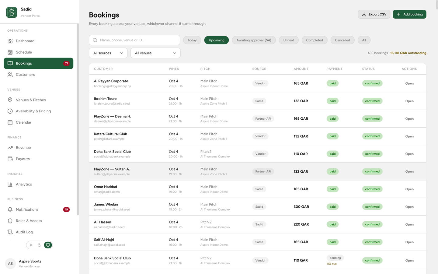 The bookings list in the vendor portal: customer, time, pitch, source, amount and payment status